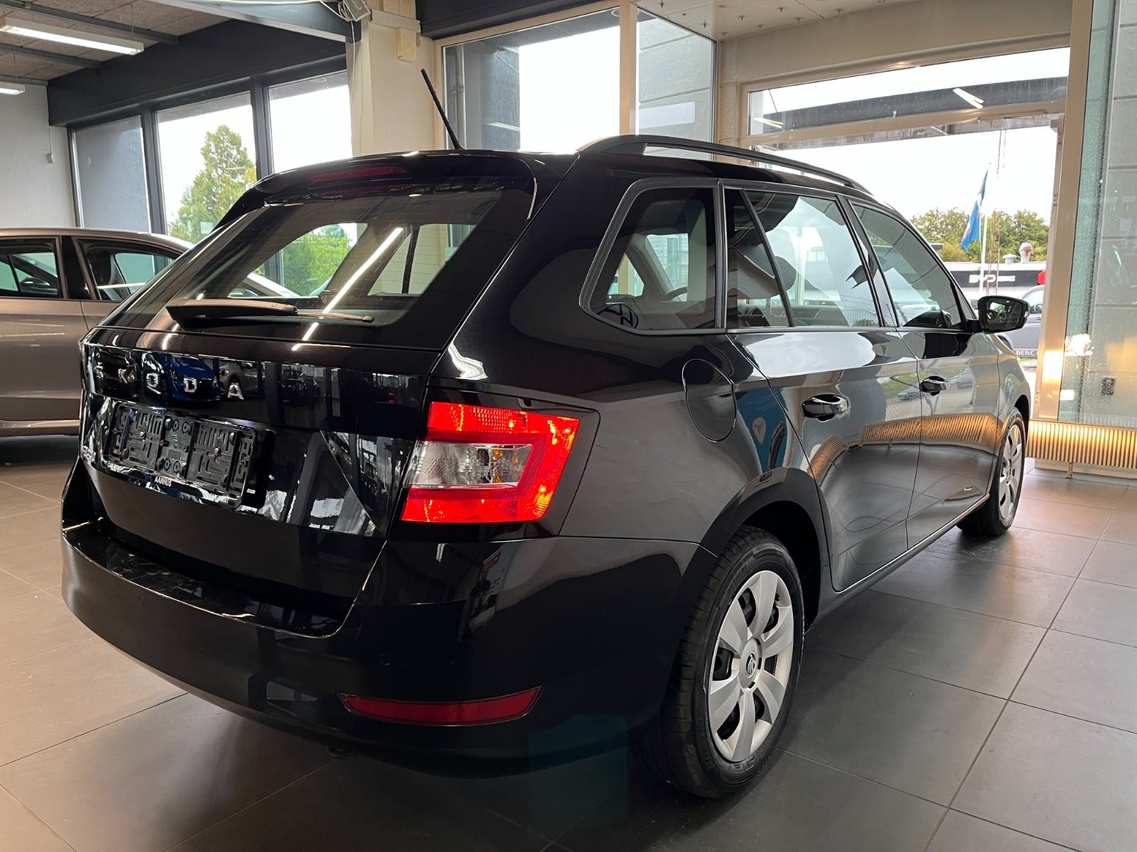 Billede af Skoda Fabia 1,0 TSi 95 Dynamic Combi DSG