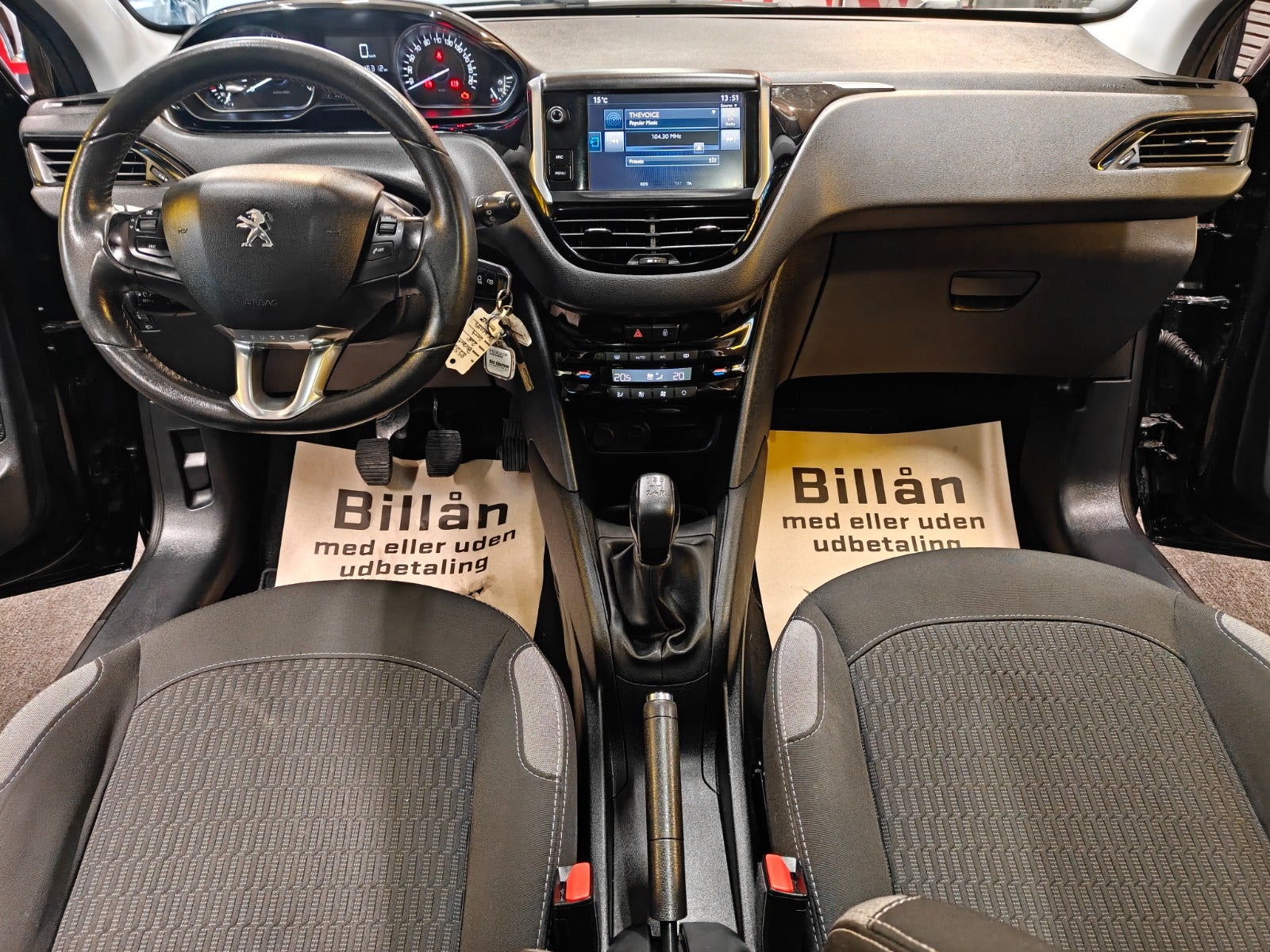 Billede af Peugeot 208 1,2 VTi 82 Allure Sky