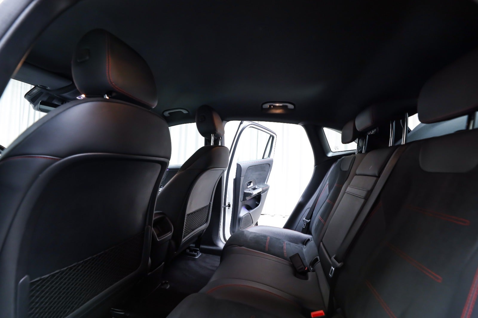 Mercedes-Benz EQA 250 (5/8)