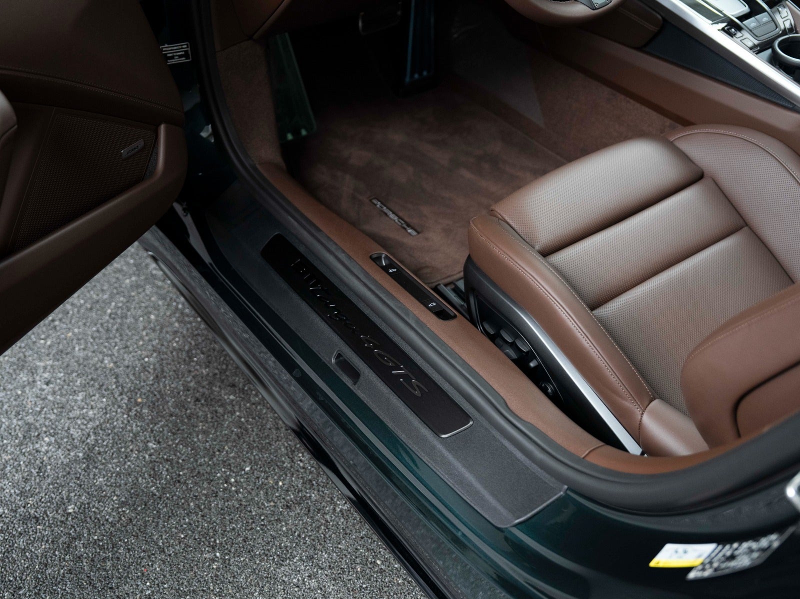 Gallery image 9 of 18