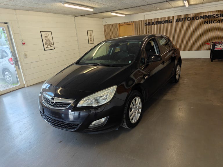 Opel Astra 100 Essentia