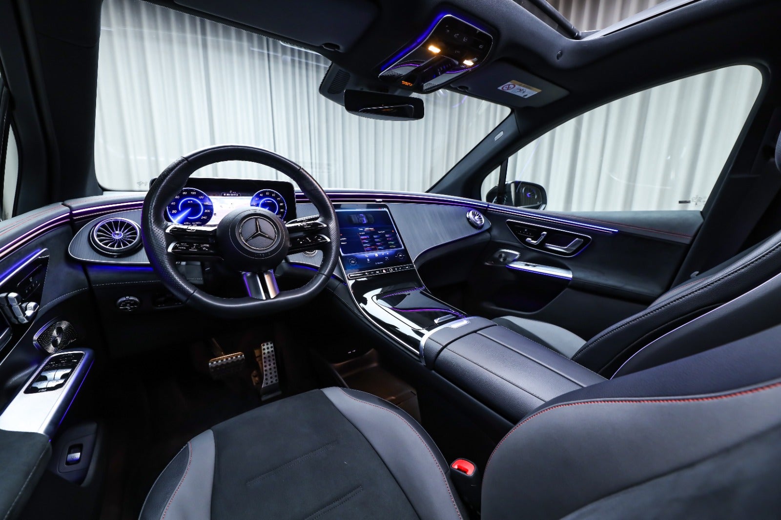 Mercedes-Benz EQE 350 SUV (4/8)