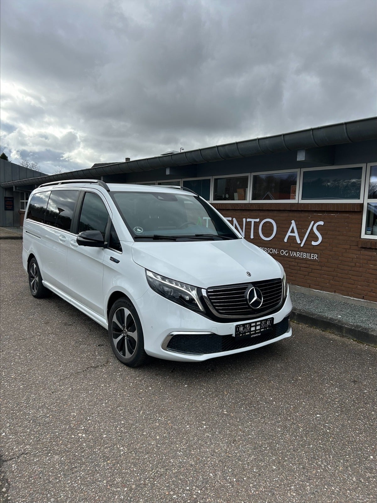 Billede af Mercedes EQV300  Avantgarde L