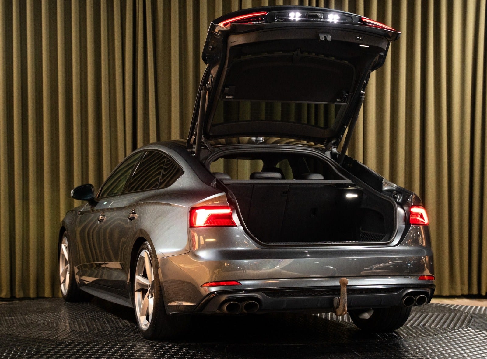 Billede af Audi S5 3,0 TFSi Sportback quattro Tiptr.