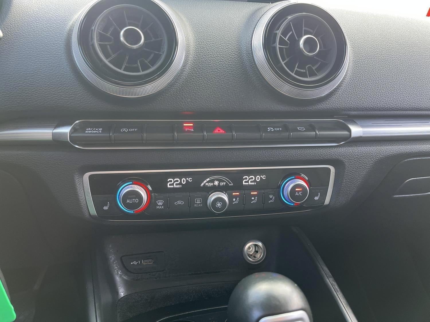 Billede af Audi A3 35 TDi S-line S-tr.