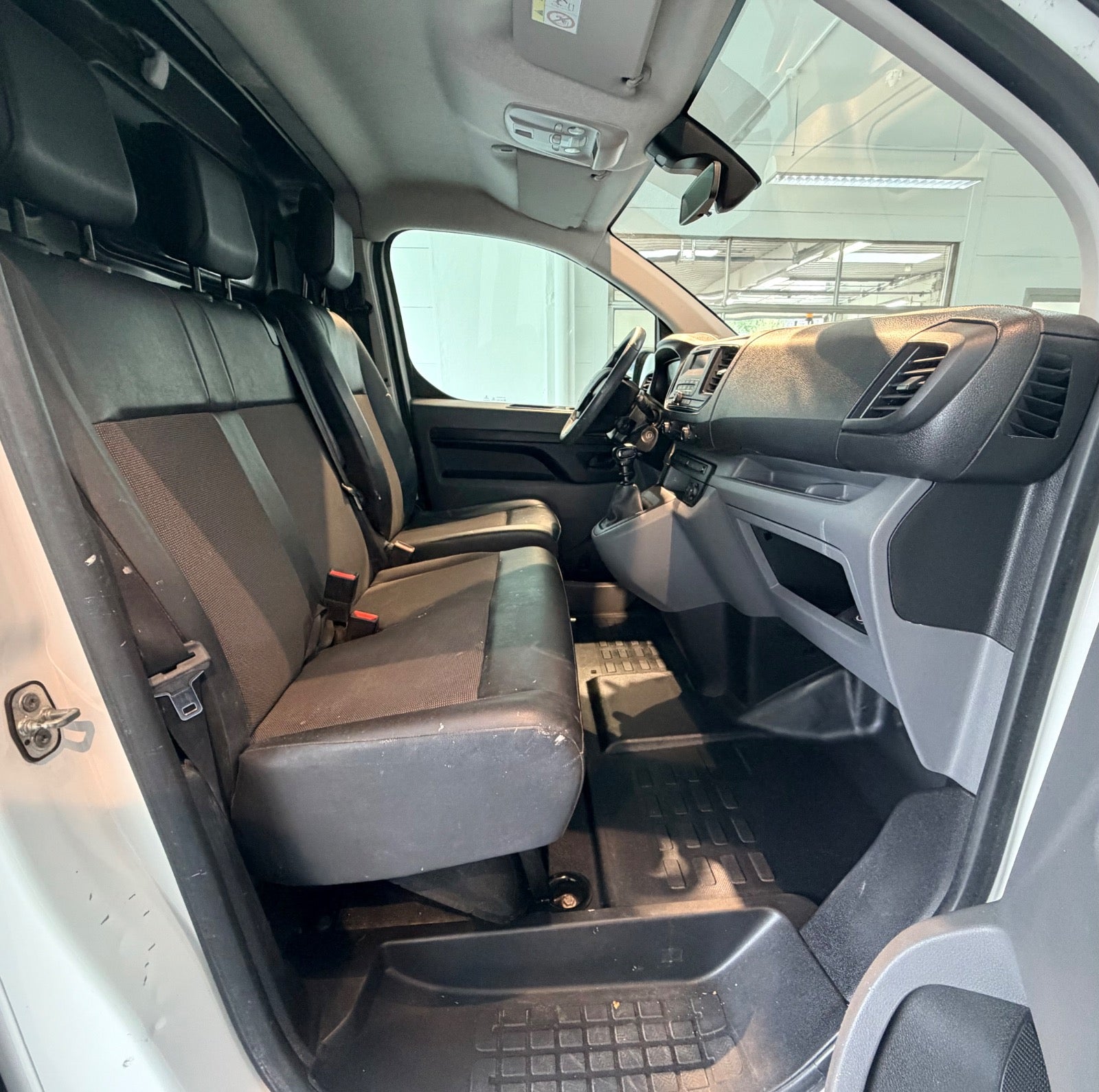 Billede af Peugeot Expert 1,6 BlueHDi 115 L2 Plus Van