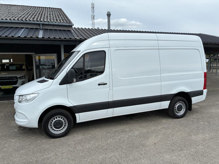 Mercedes Sprinter 317 CDi A2 Kassevogn aut. RWD