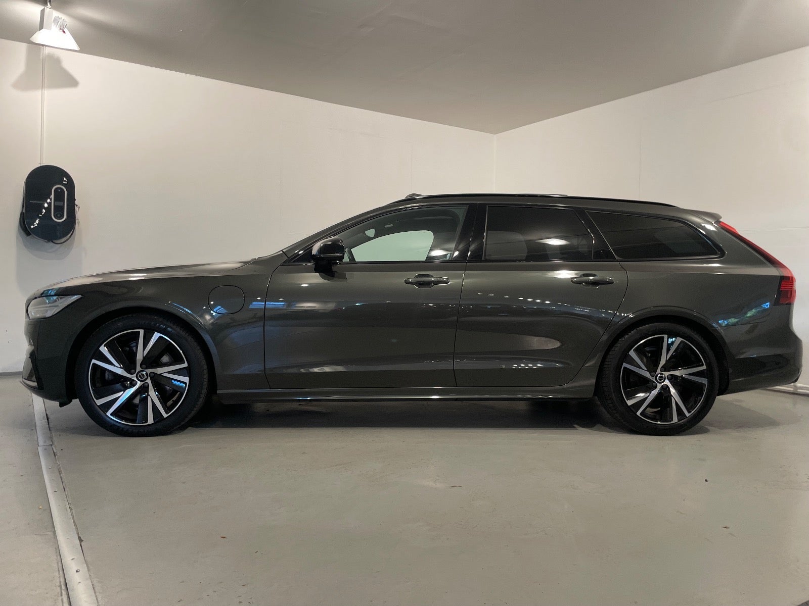 Volvo – V90