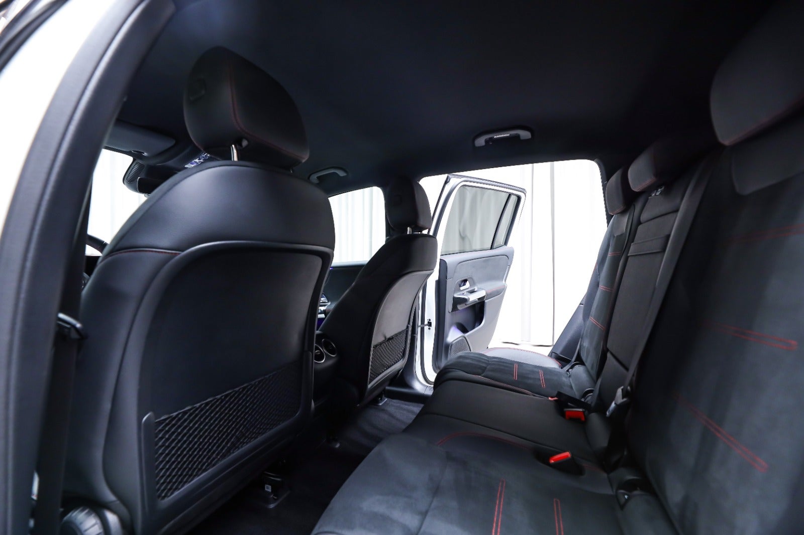 Mercedes-Benz EQB 250+ (5/8)
