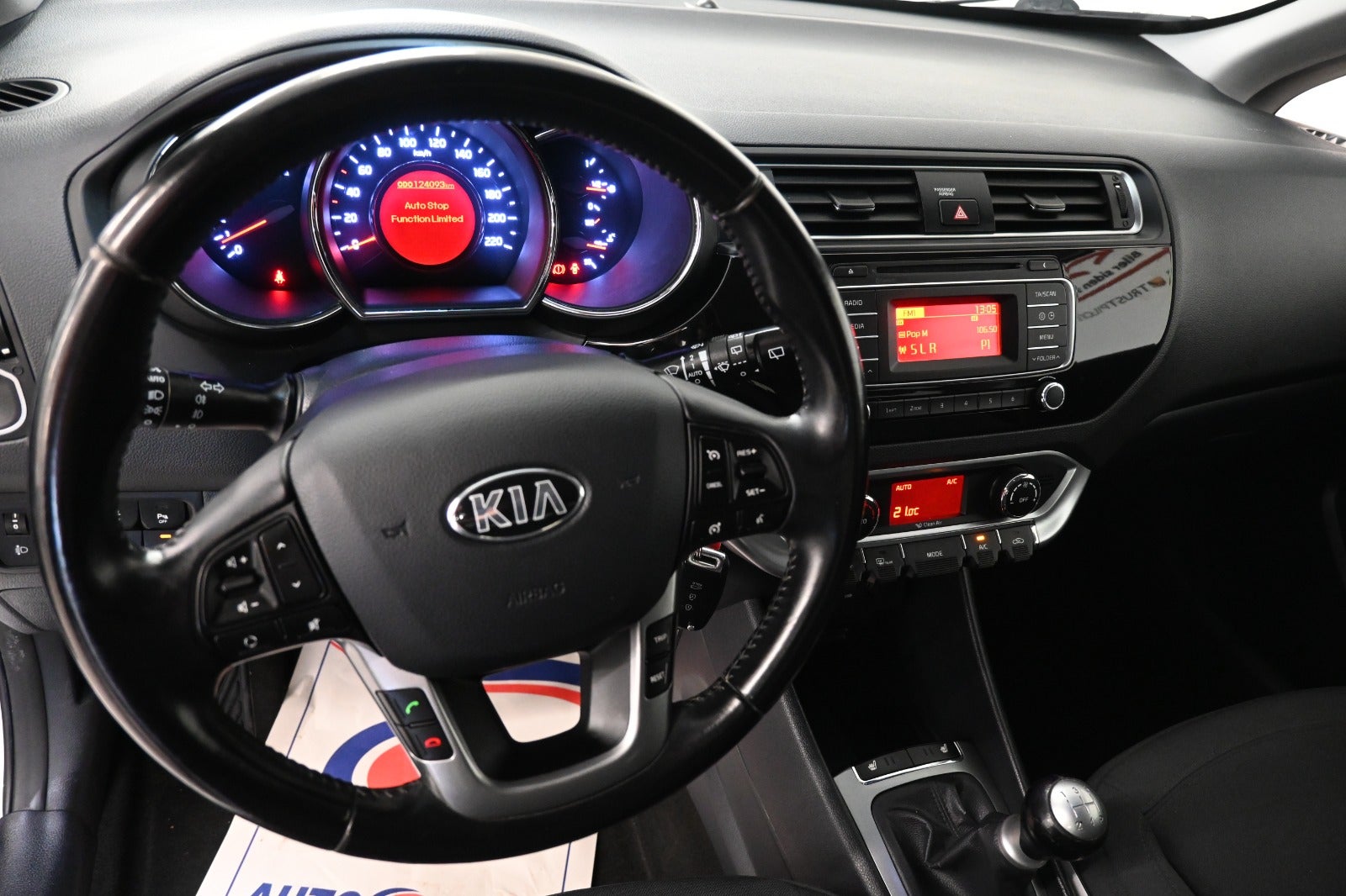 Kia Rio CVVT Attraction