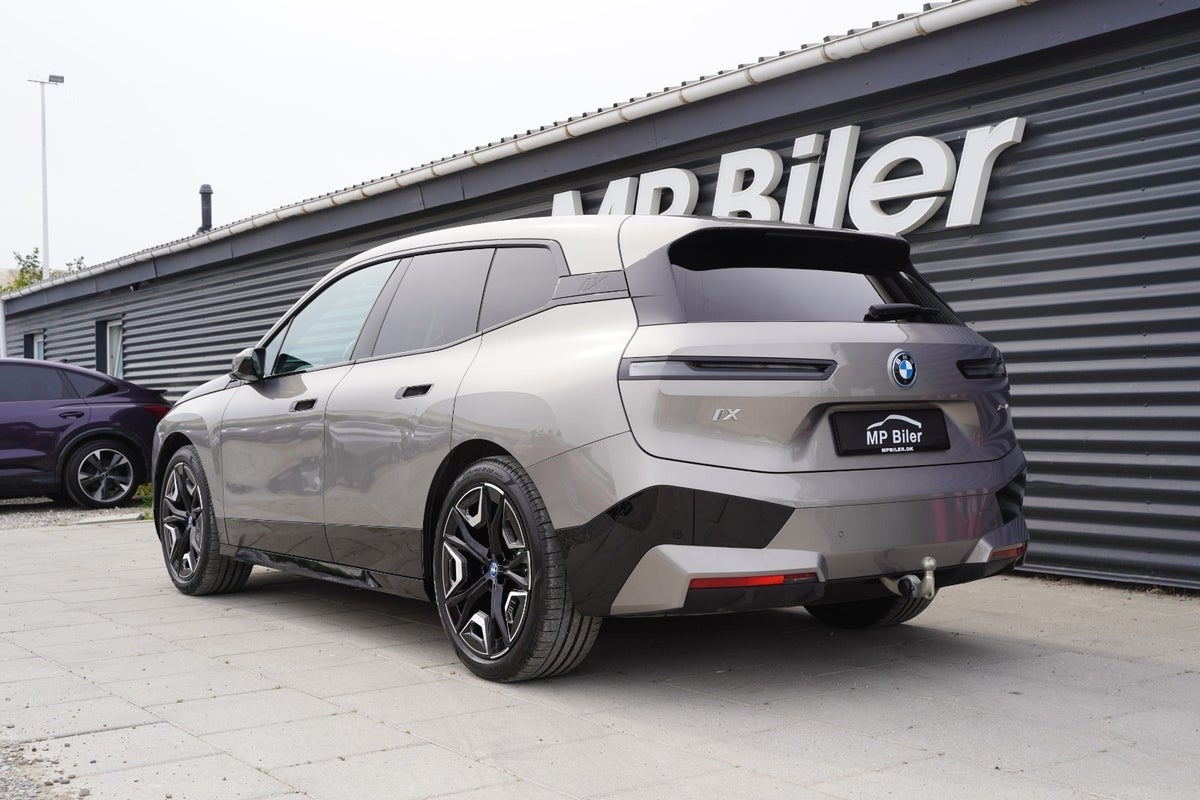 Billede af BMW iX xDrive40 Fully Charged Sport