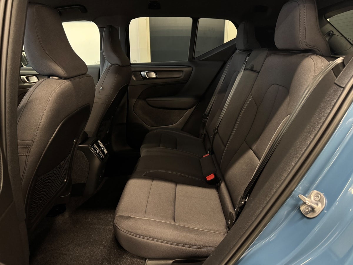 Volvo XC40 P6 ReCharge Core