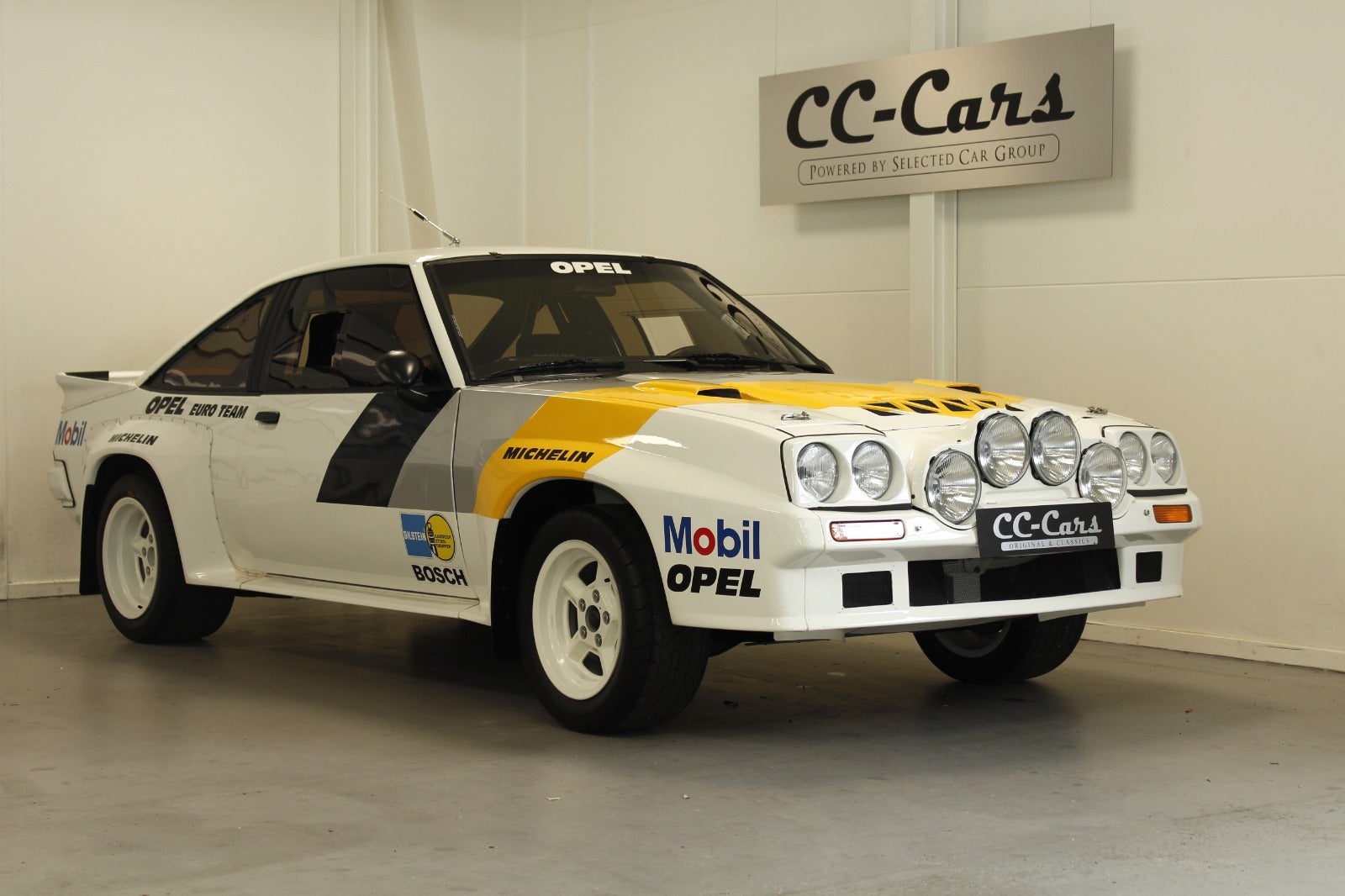 Opel Manta 2,4 400