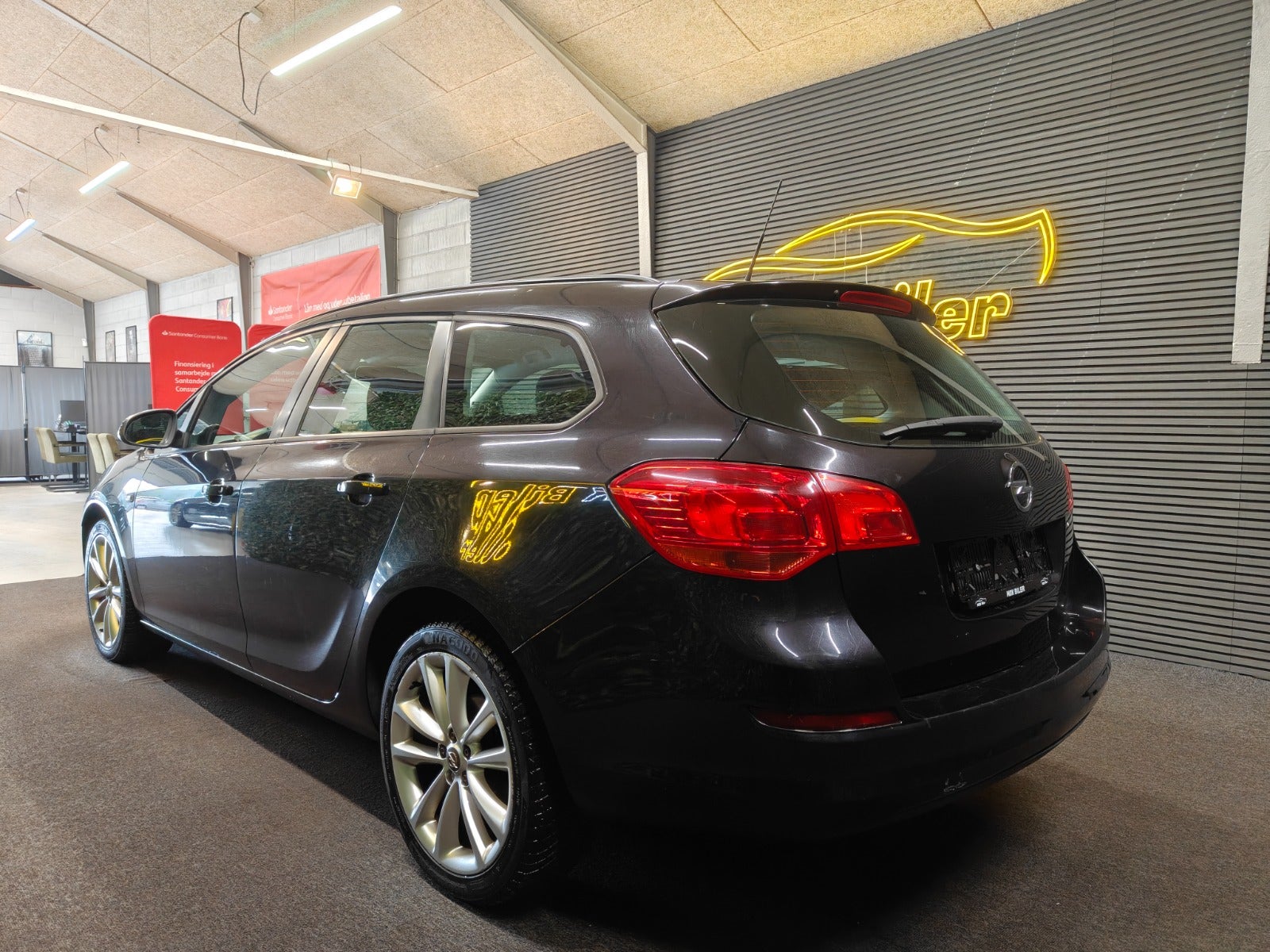 Billede af Opel Astra 1,6 Enjoy Sports Tourer
