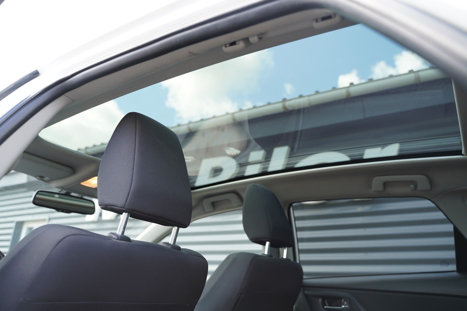 Billede af Toyota Auris 1,8 Hybrid H2 Style Skyview CVT