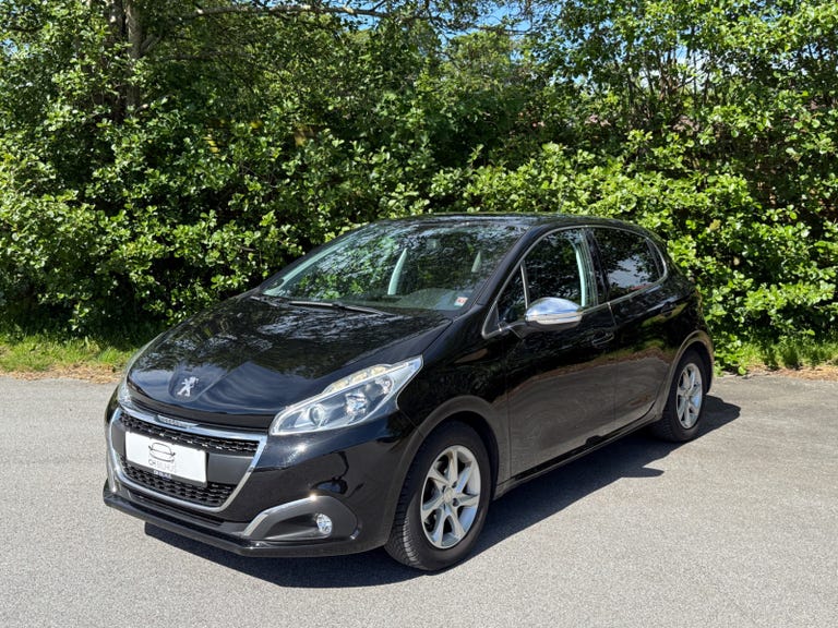 Peugeot 208 BlueHDi 100 Allure