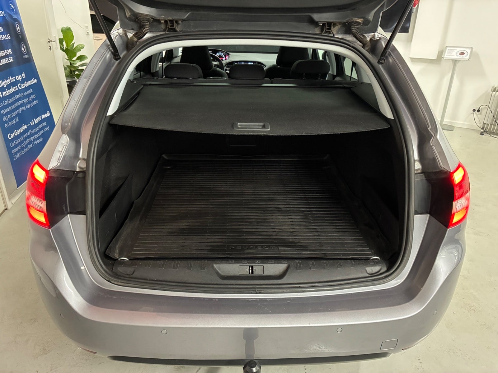 Billede af Peugeot 308 1,2 PureTech 130 Allure SW EAT8