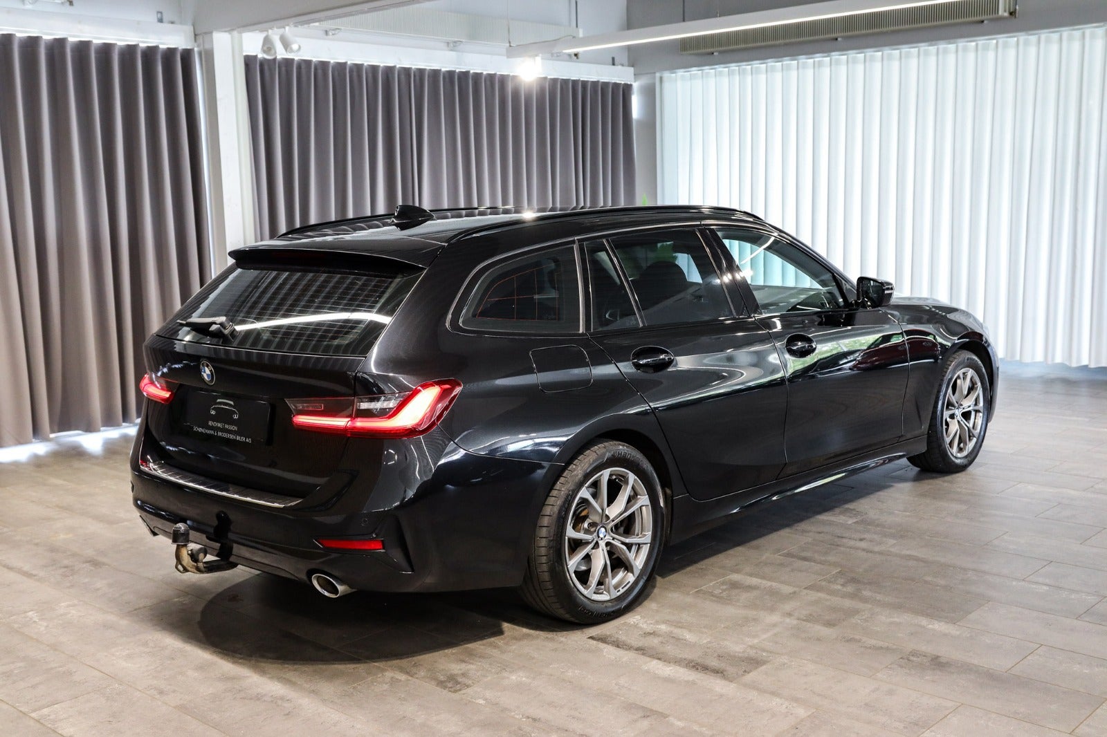 Billede af BMW 320d 2,0 Touring Sport Line aut.