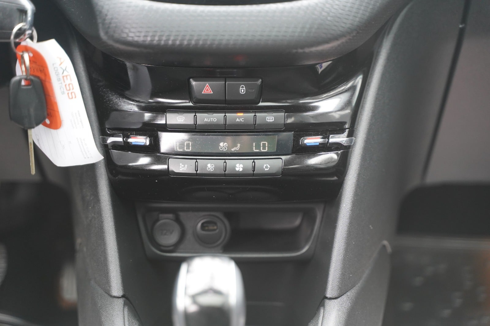 Billede af Peugeot 208 1,5 BlueHDi 100 Allure Sky