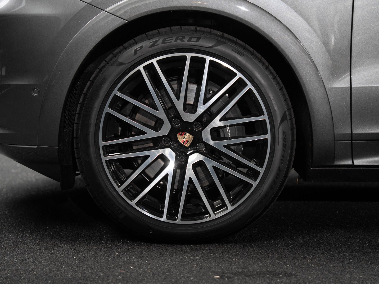 Gallery image 5 of 18