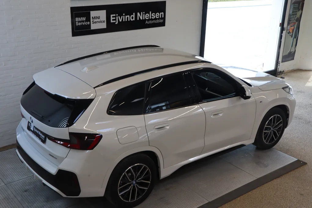 BMW iX1 xDrive30 Fully Charged M-Sport