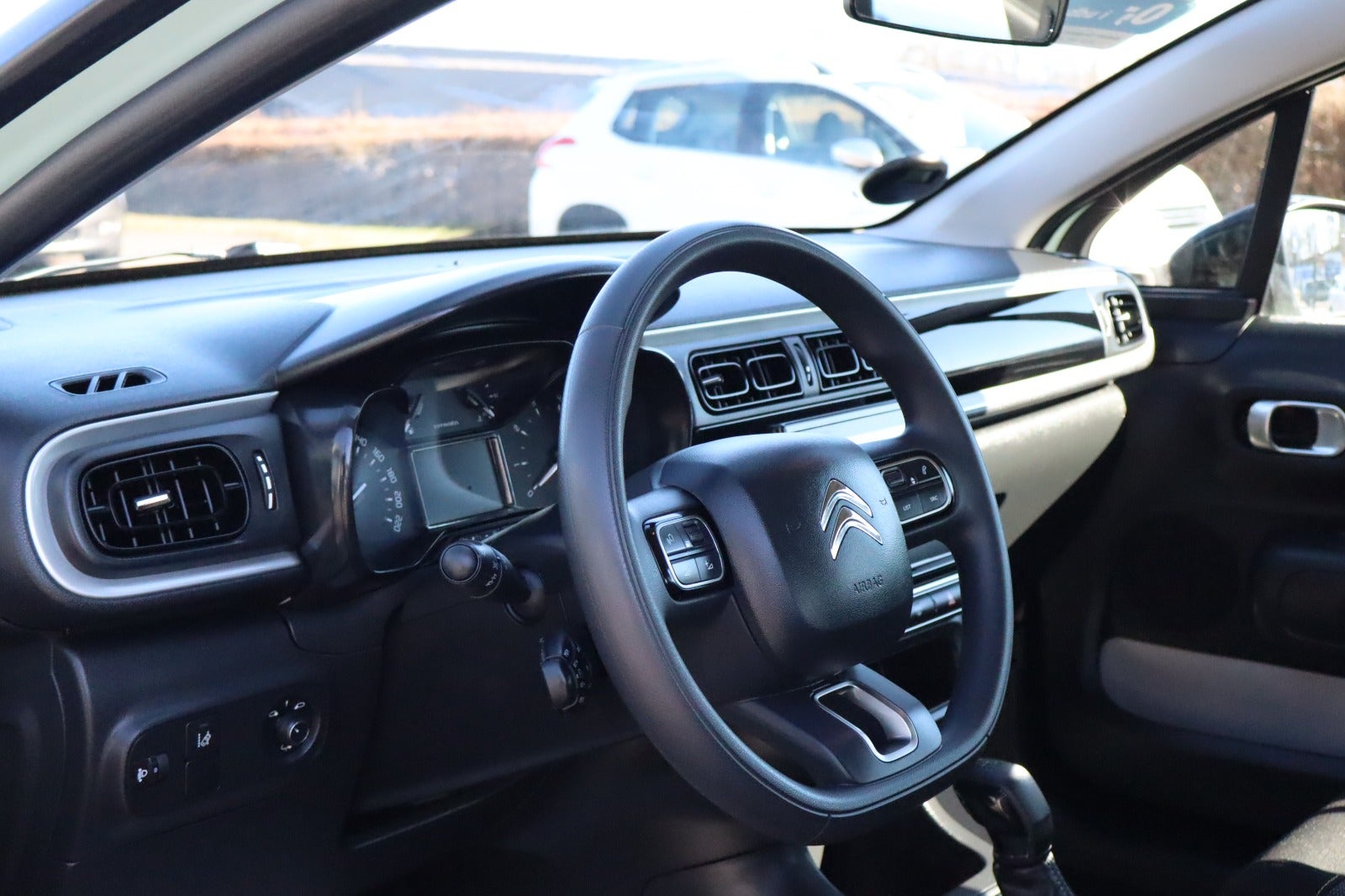 Billede af Citroën C3 1,2 PureTech 83 Shine