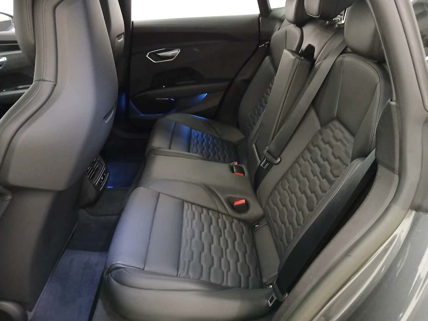 Audi e-tron GT quattro