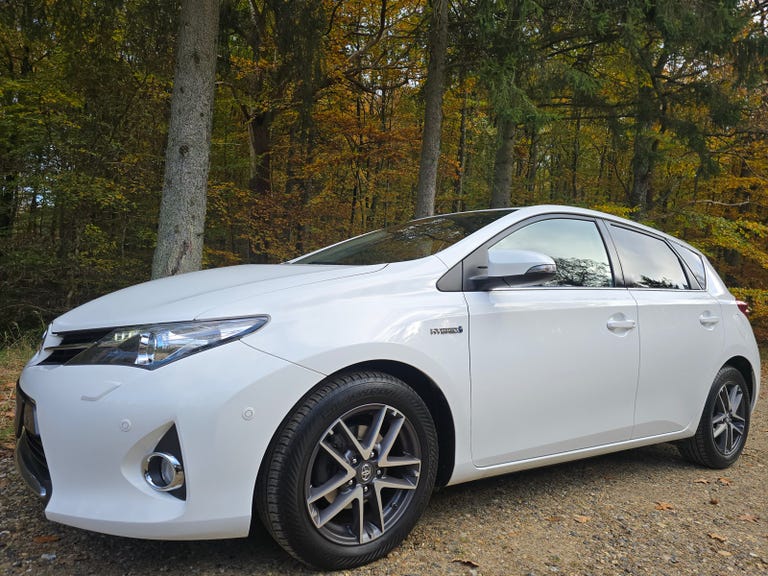 Toyota Auris Hybrid H2 Premium CVT