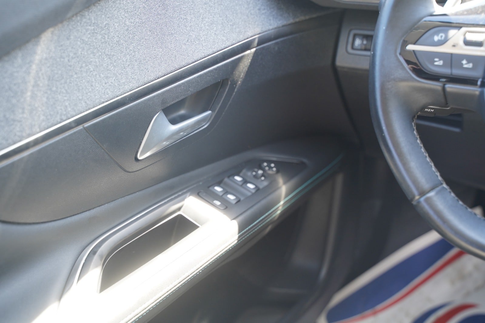 Billede af Peugeot 3008 1,6 Hybrid Allure EAT8