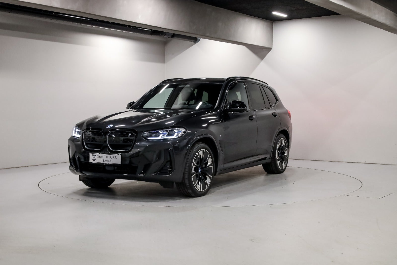 BMW iX3 Charged Plus M-Sport