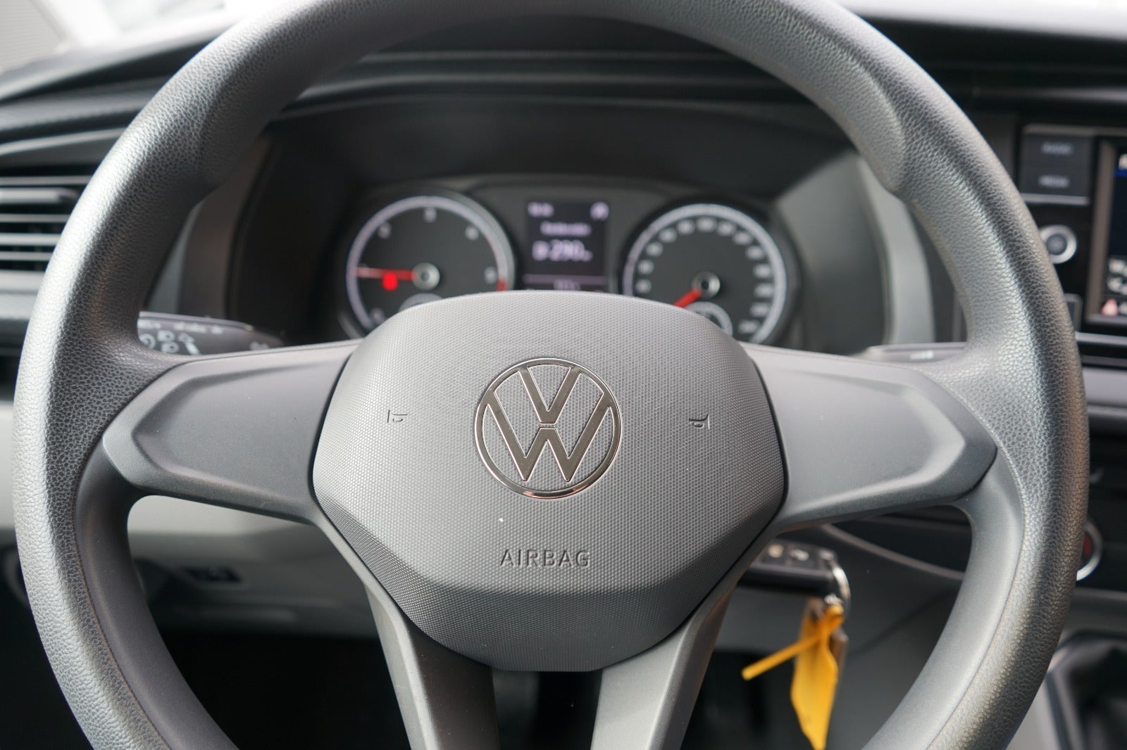 Billede af VW Transporter 2,0 TDi 150 Kassevogn kort