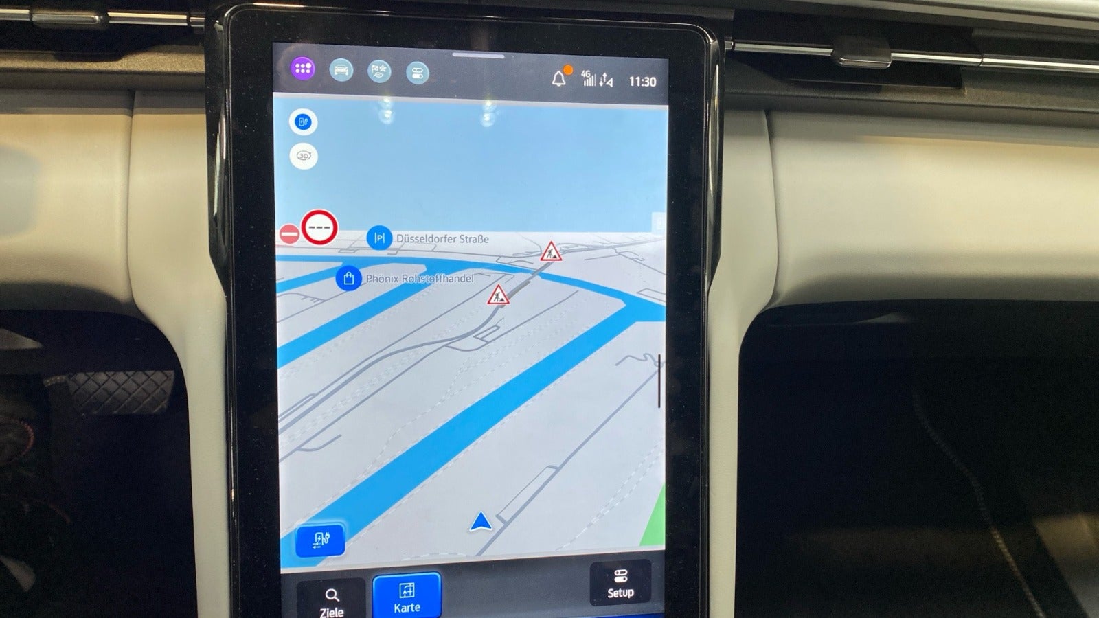 Ford Explorer Select Extended Range