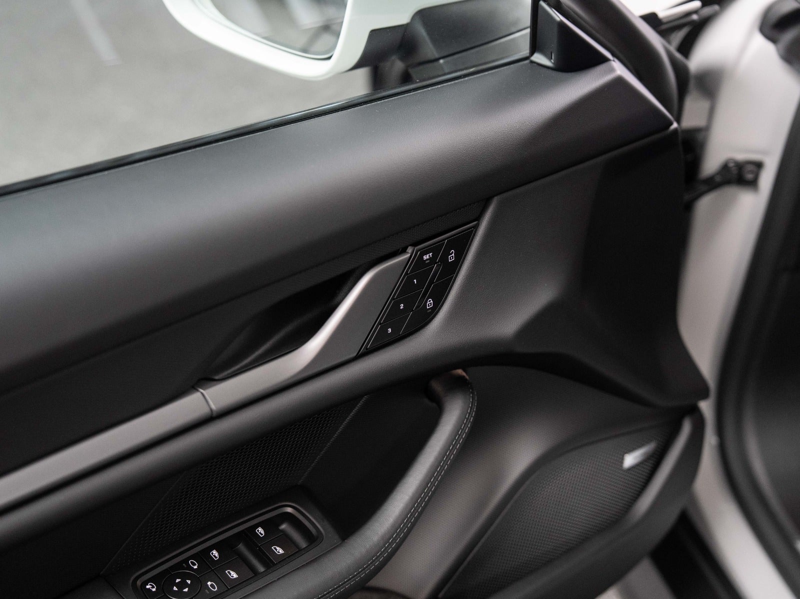 Gallery image 18 of 18