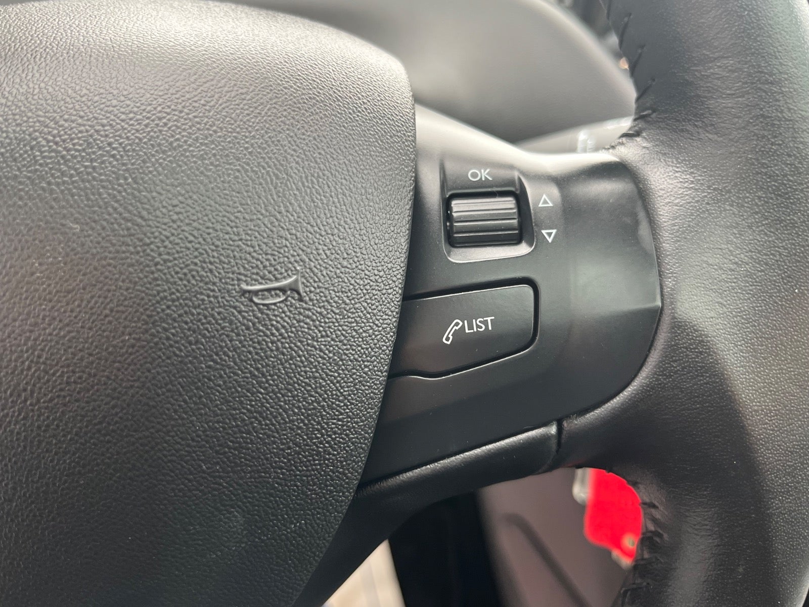 Billede af Peugeot 208 1,5 BlueHDi 100 Allure Sky