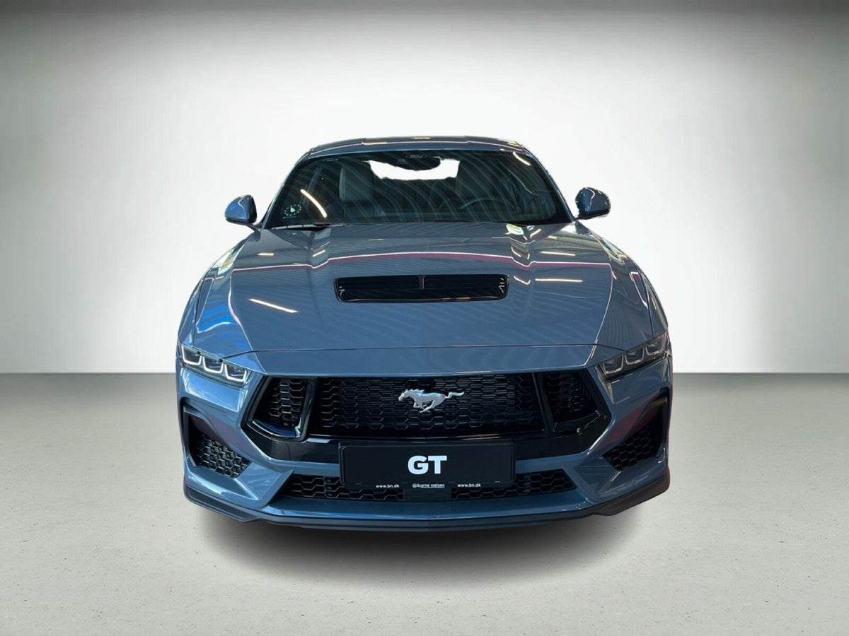 Ford Mustang V8 GT Coupé billede 2