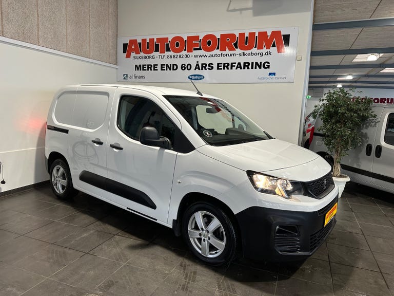 Peugeot Partner BlueHDi 100 L1V1 Plus Van