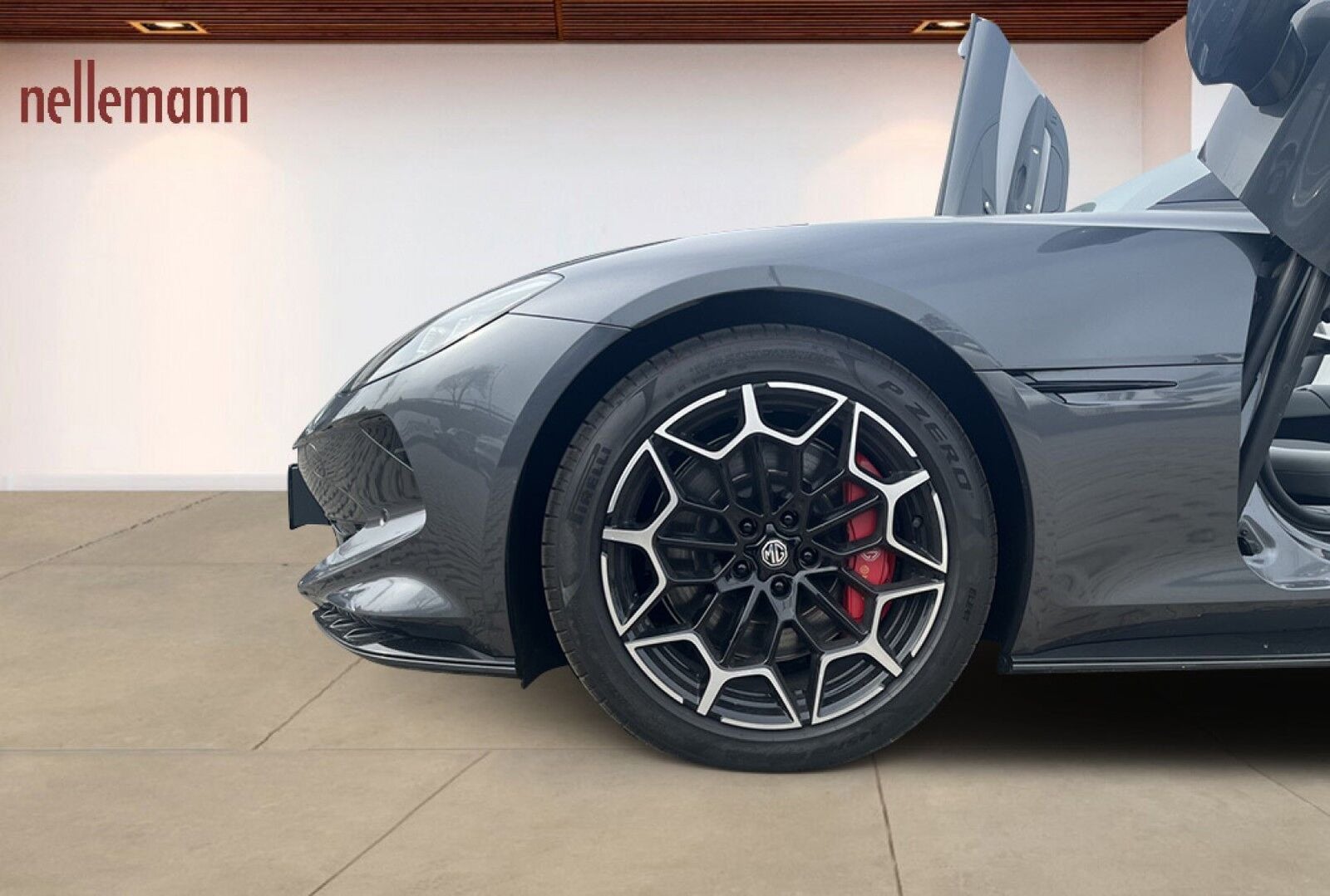 MG Cyberster Trophy Long Range