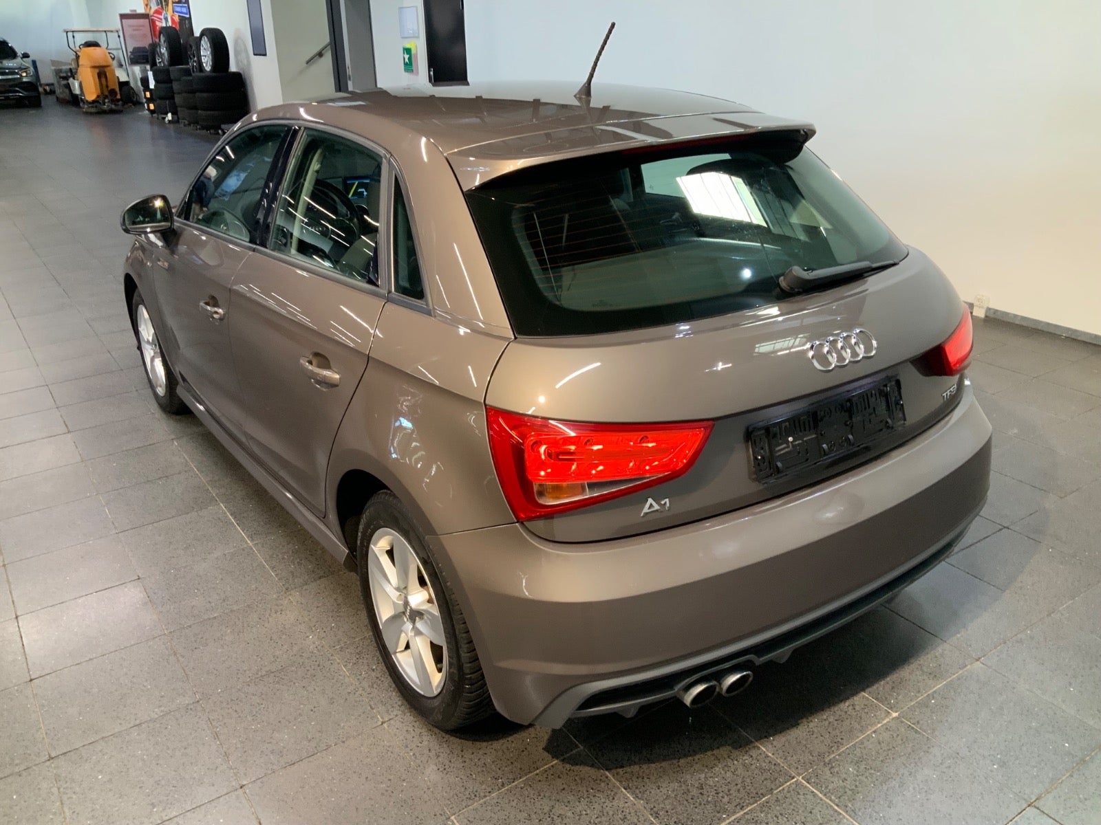 Audi A1