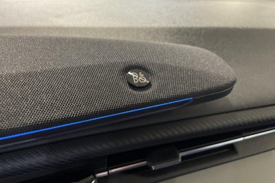 Ford Explorer Premium Extended Range