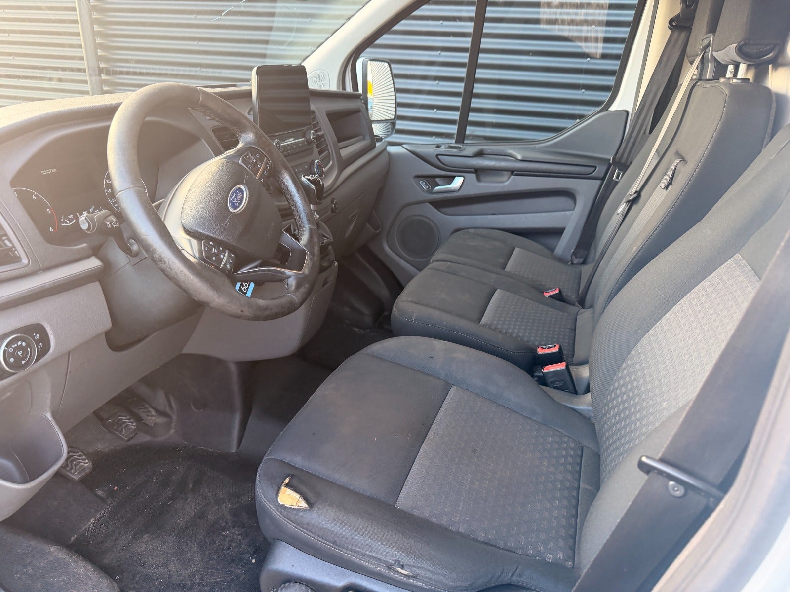 Ford Transit Custom 320 L2, Billede 2