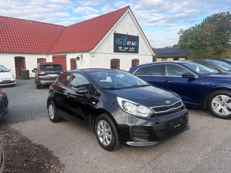 Kia Rio CVVT Style+