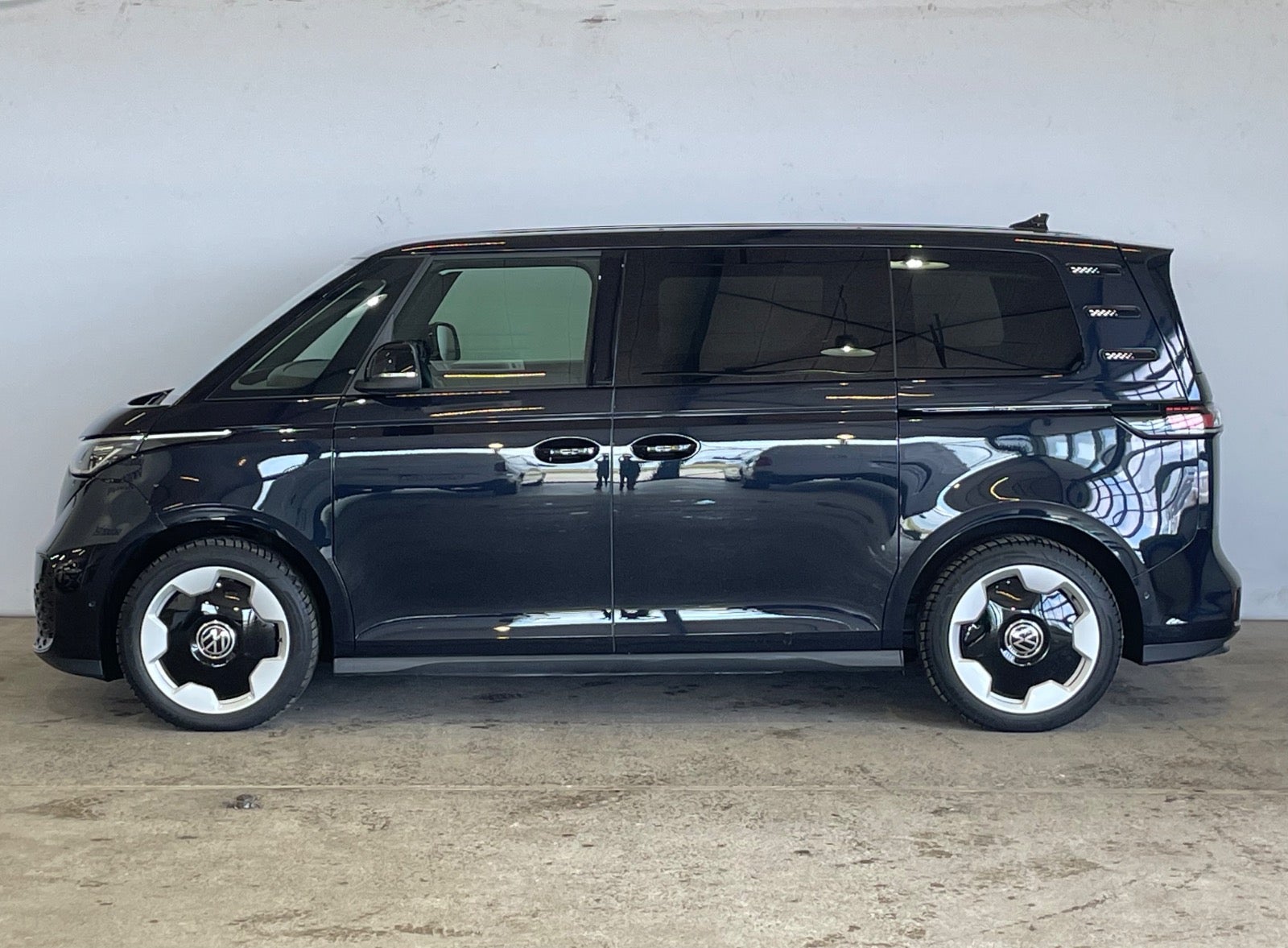 VW ID.Buzz Pro SWB