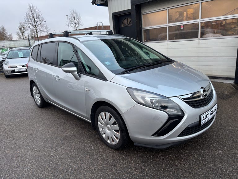 Opel Zafira Tourer T 140 Cosmo aut. 7prs