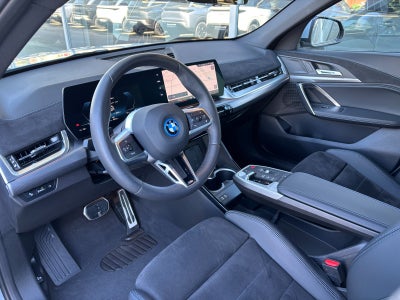 BMW iX2 eDrive20 M-Sport Premium
