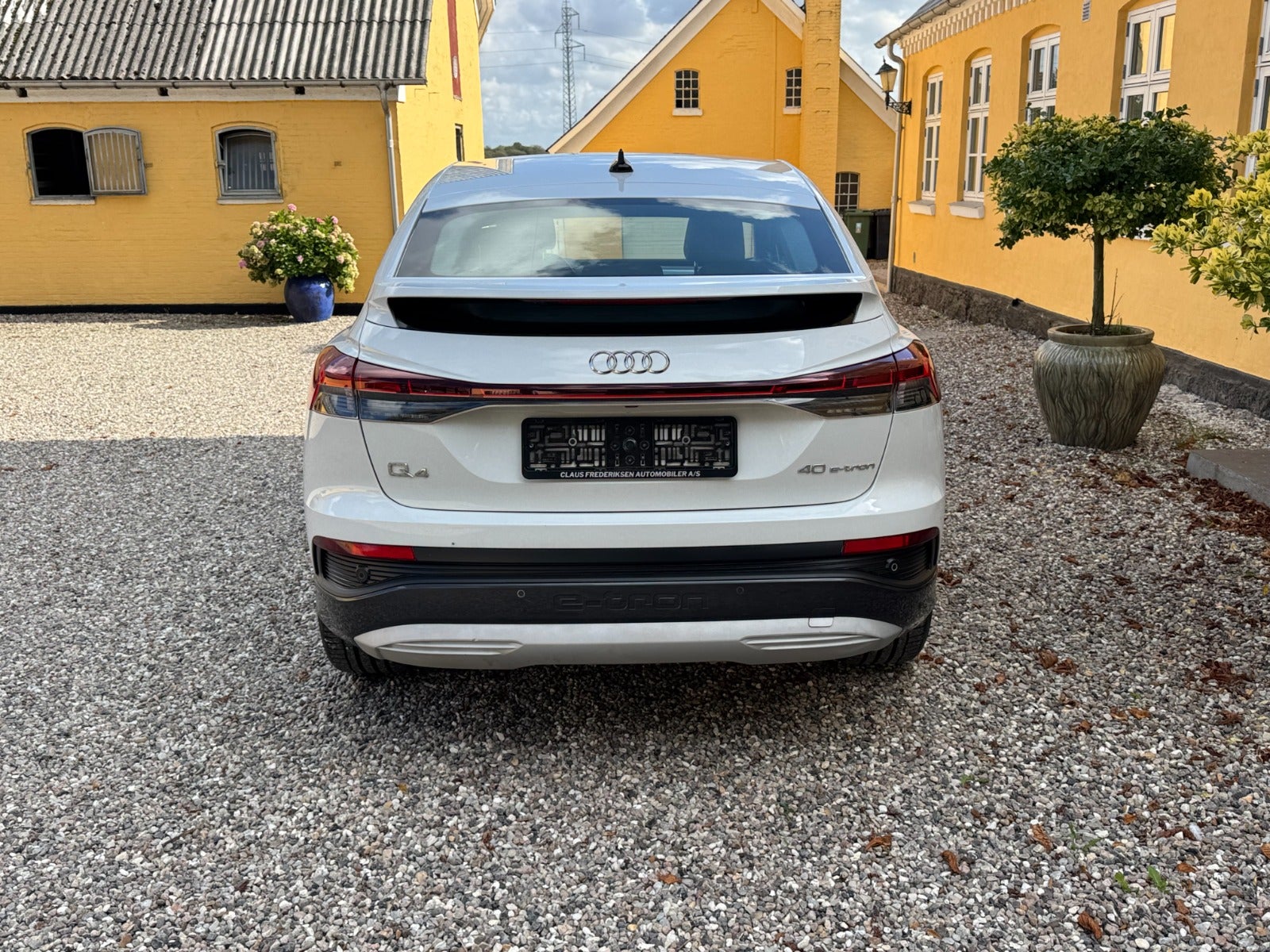 Billede af Audi Q4 e-tron 40 Advanced Sportback