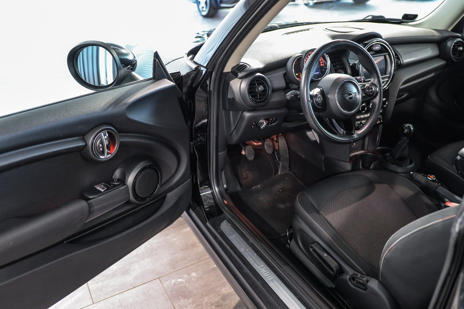 Billede af MINI Cooper 1,5 Essential Edition