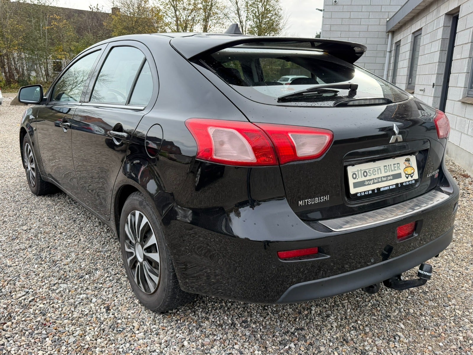 Mitsubishi Lancer Invite SportBack CVT