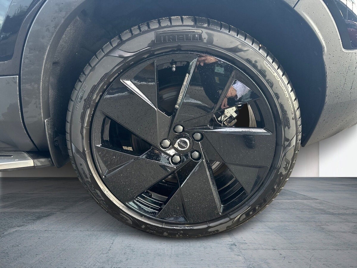 Volvo EX40 Extended Range Black Edition billede 10