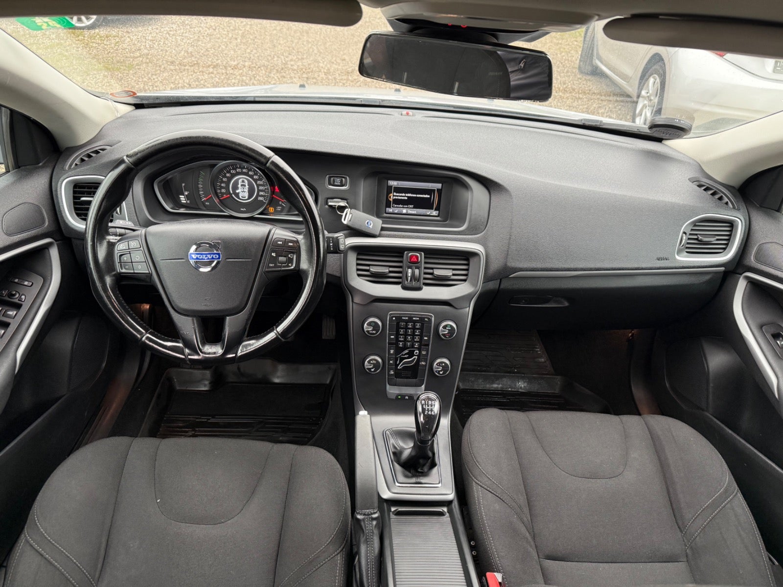 Volvo V40 2014