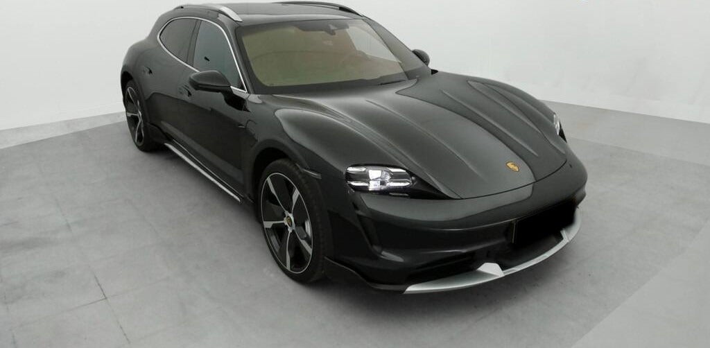 Porsche Taycan Turbo Cross Turismo